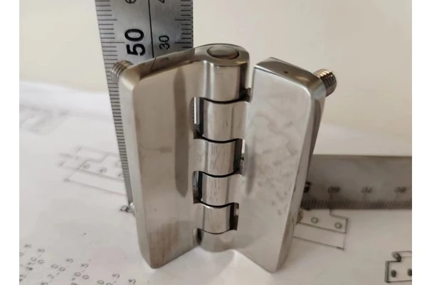 Lubricated Welding Hinge